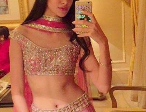 ananya pandey to debut in Bollywood