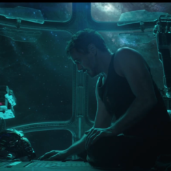 Avengers - end game - tony alone in the space